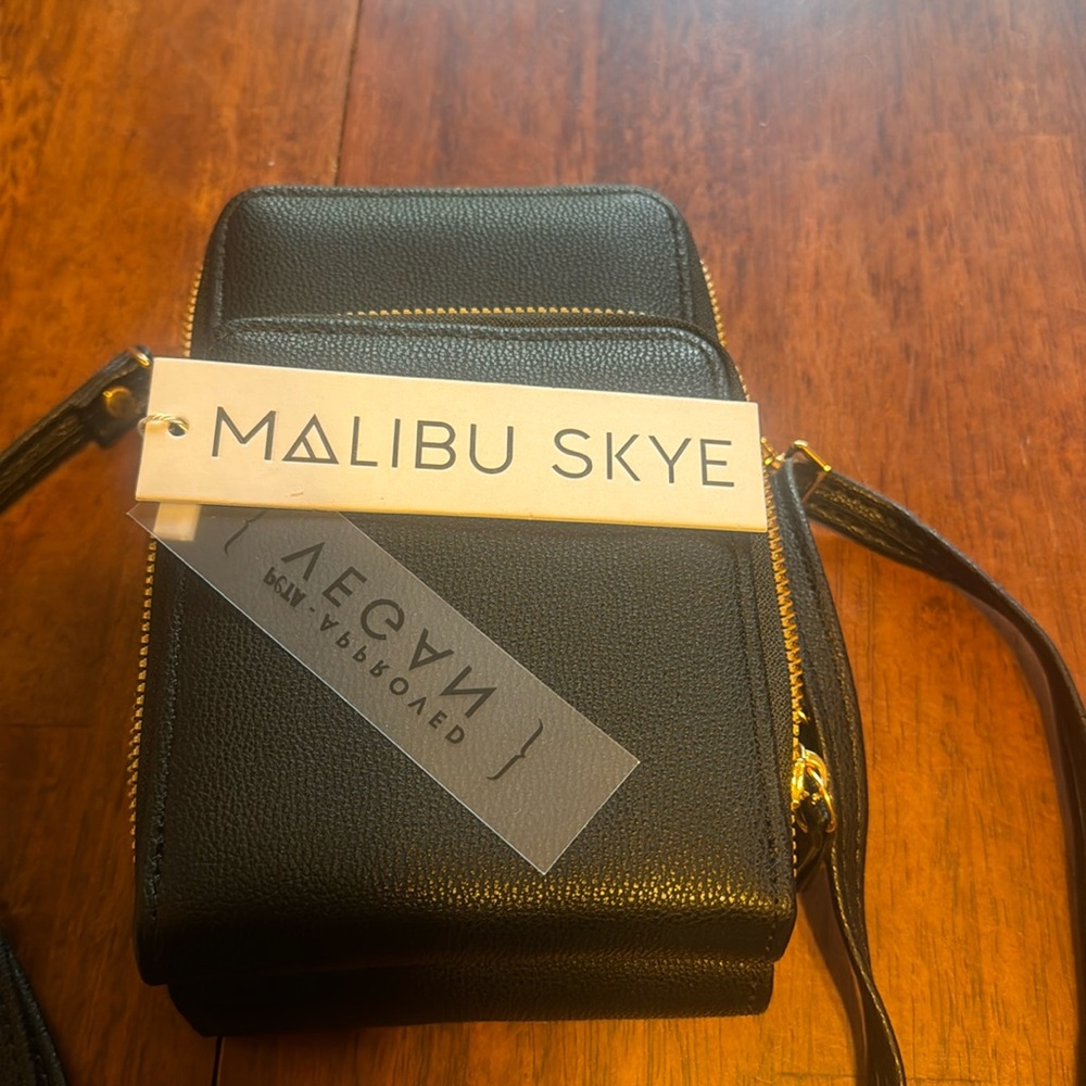Malibu Skye small crossbody bag Black NWT